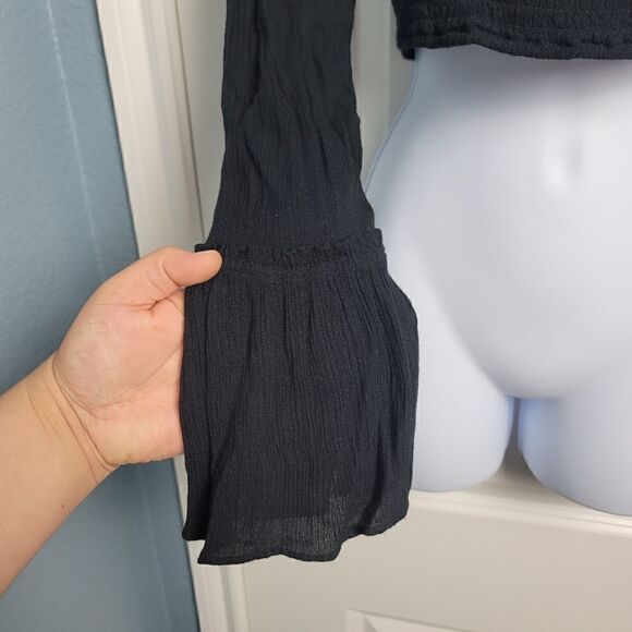 KIMCHI BLUE Ruffled Long Sleeve Crop Top - Picture 5 of 11